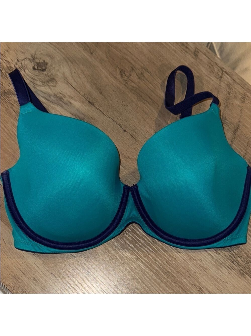 PINK Victoria's Secret Everywhere Bra Size 34DD